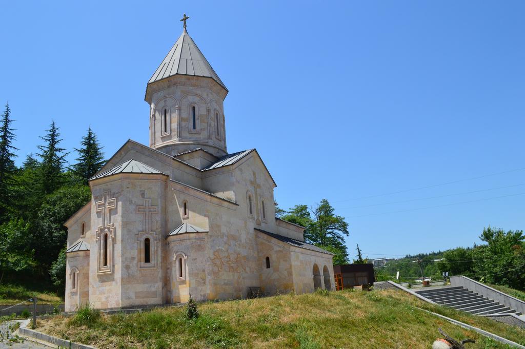 Готель The Role House Gurjaani Екстер'єр фото